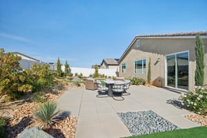 17th St E-S0212-023.jpg