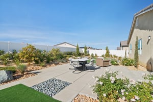 17th St E-S0212-024.jpg