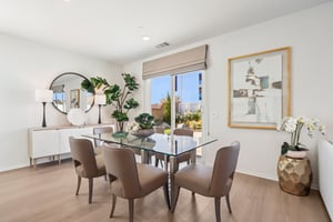 17th St E-S0212-007 (2).jpg