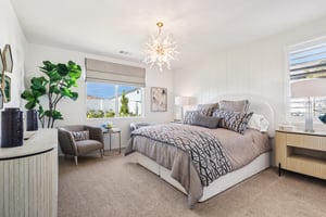 17th St E-S0212-019 (2).jpg