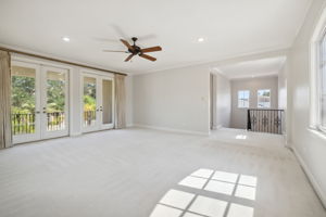 Bonus/Game Room Opens to Balcony