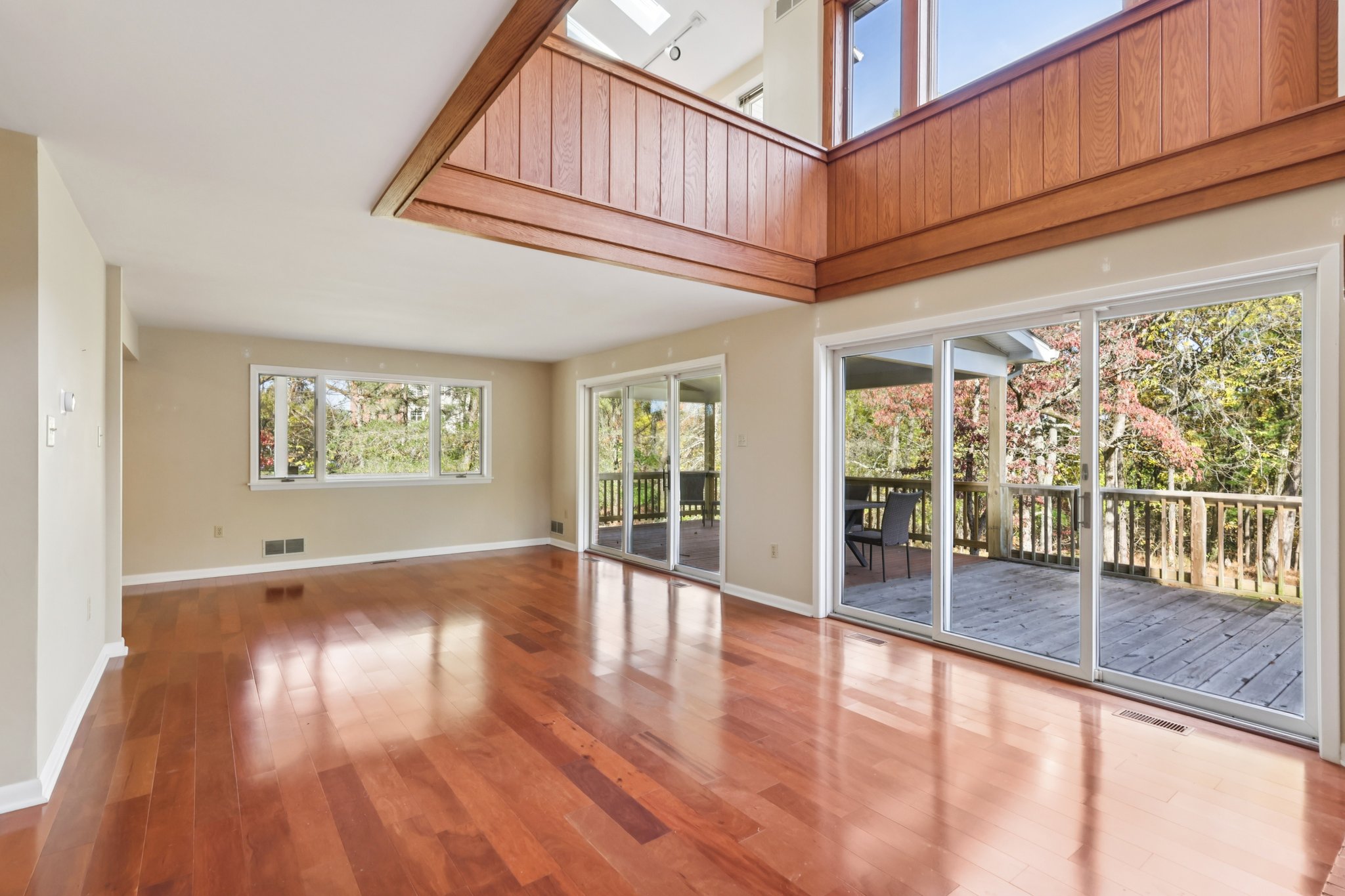 School Rd-S2810-006.jpg