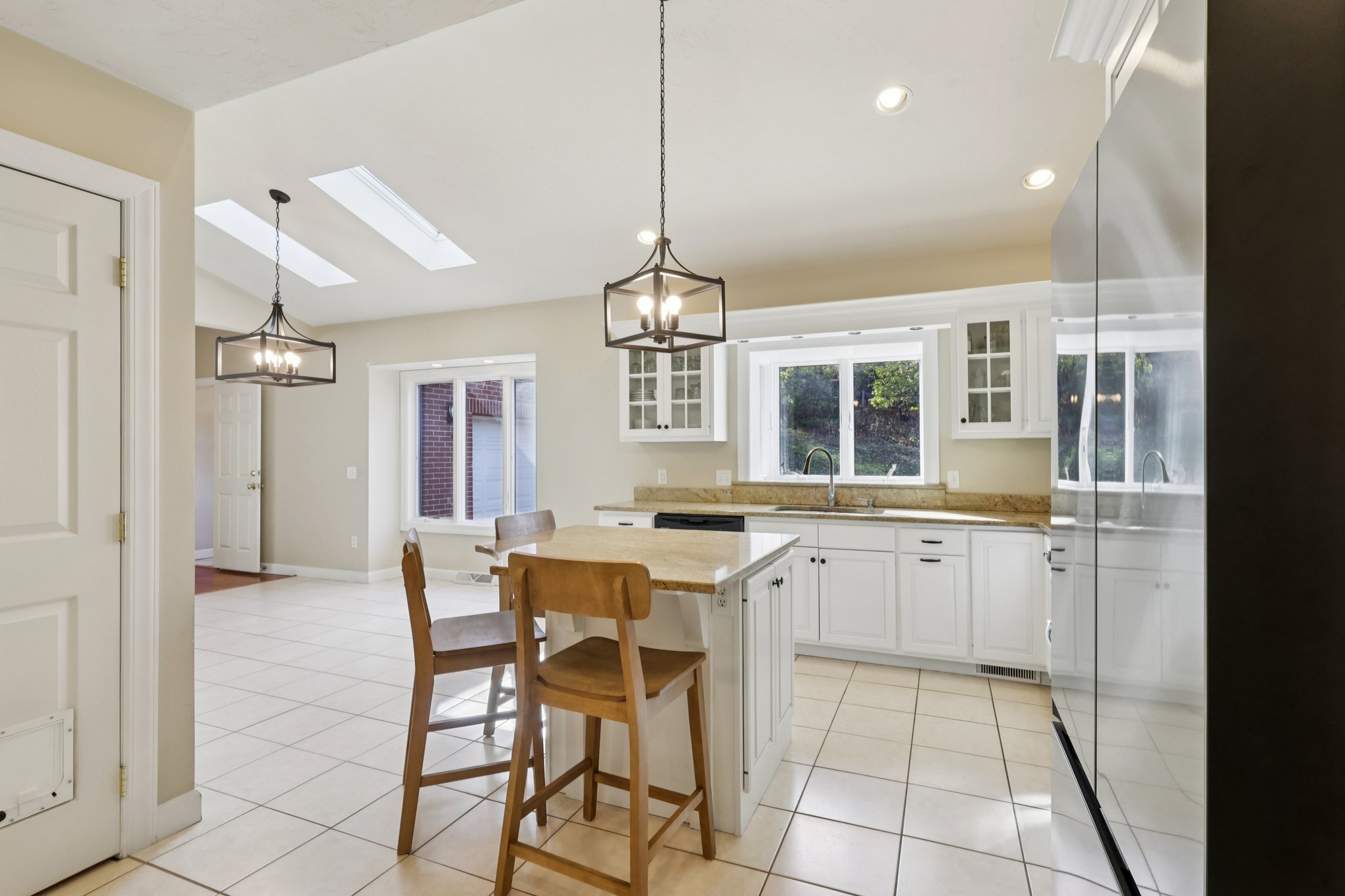 School Rd-S2810-017.jpg