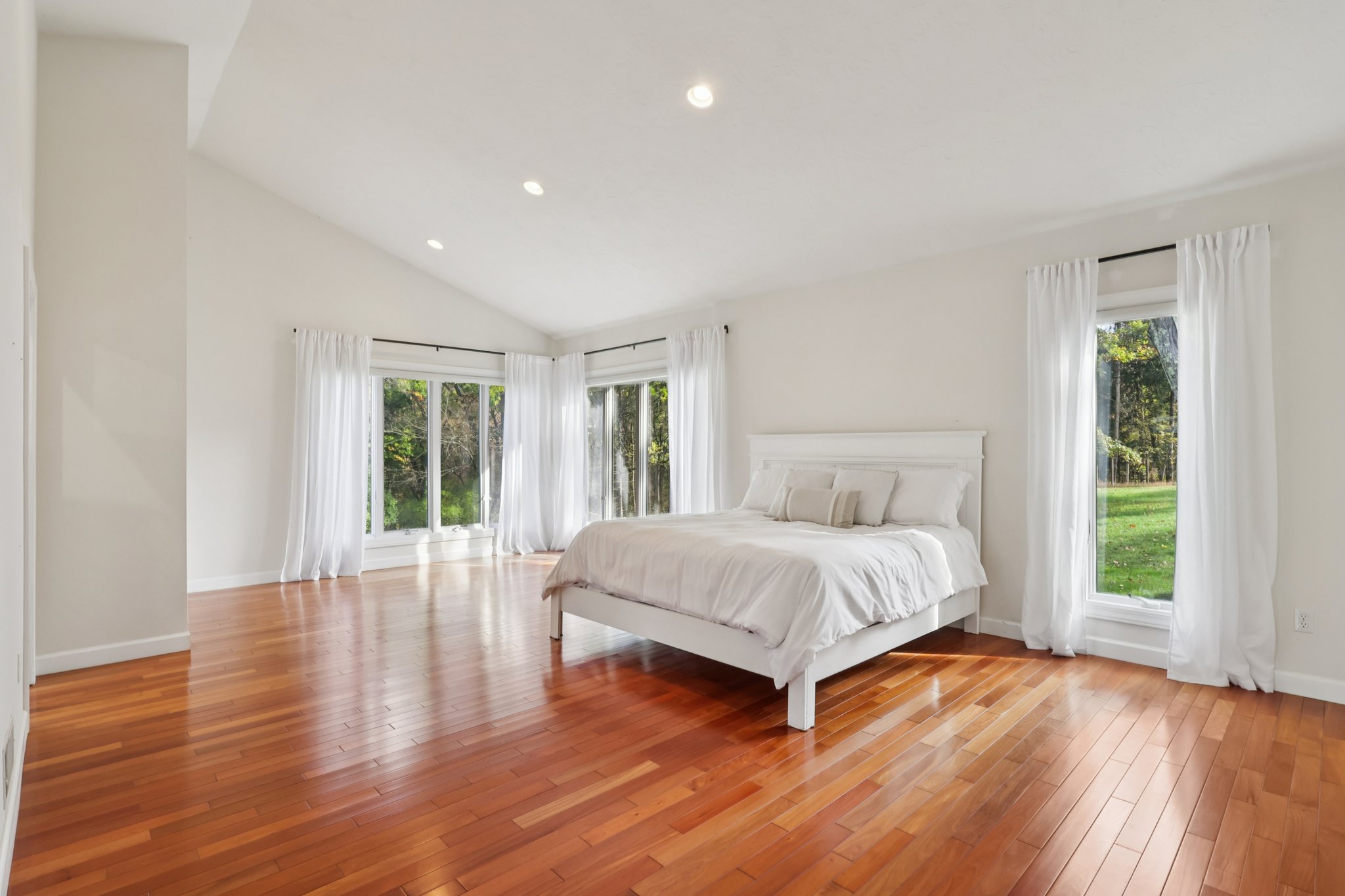 School Rd-S2810-023.jpg