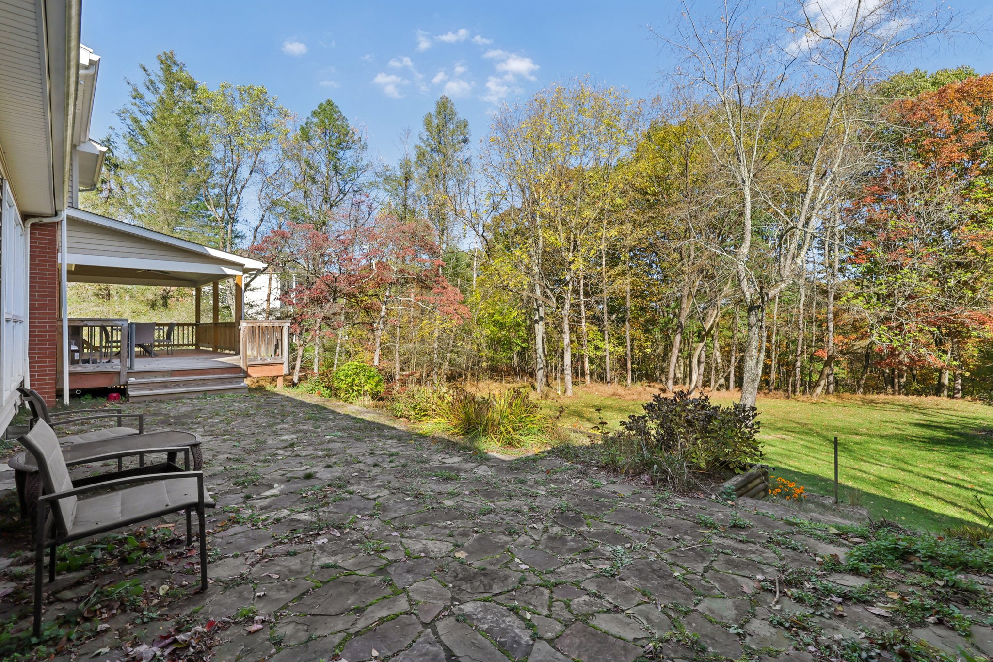 School Rd-S2810-058.jpg