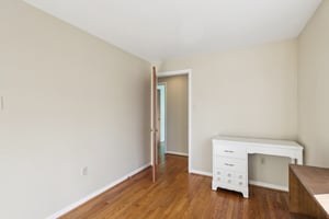 School Rd-S2810-036.jpg