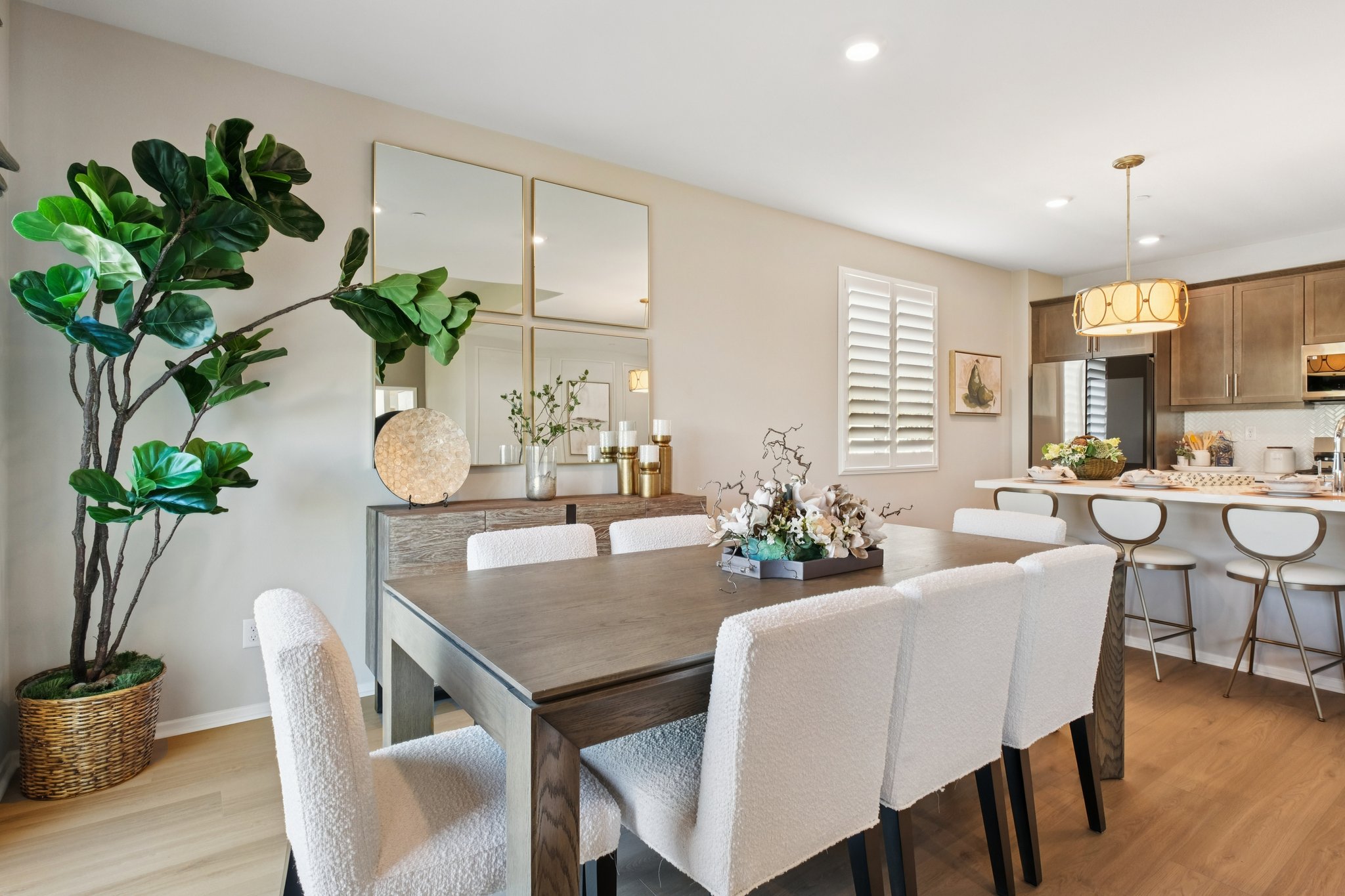 17th St E-S0212-009.jpg