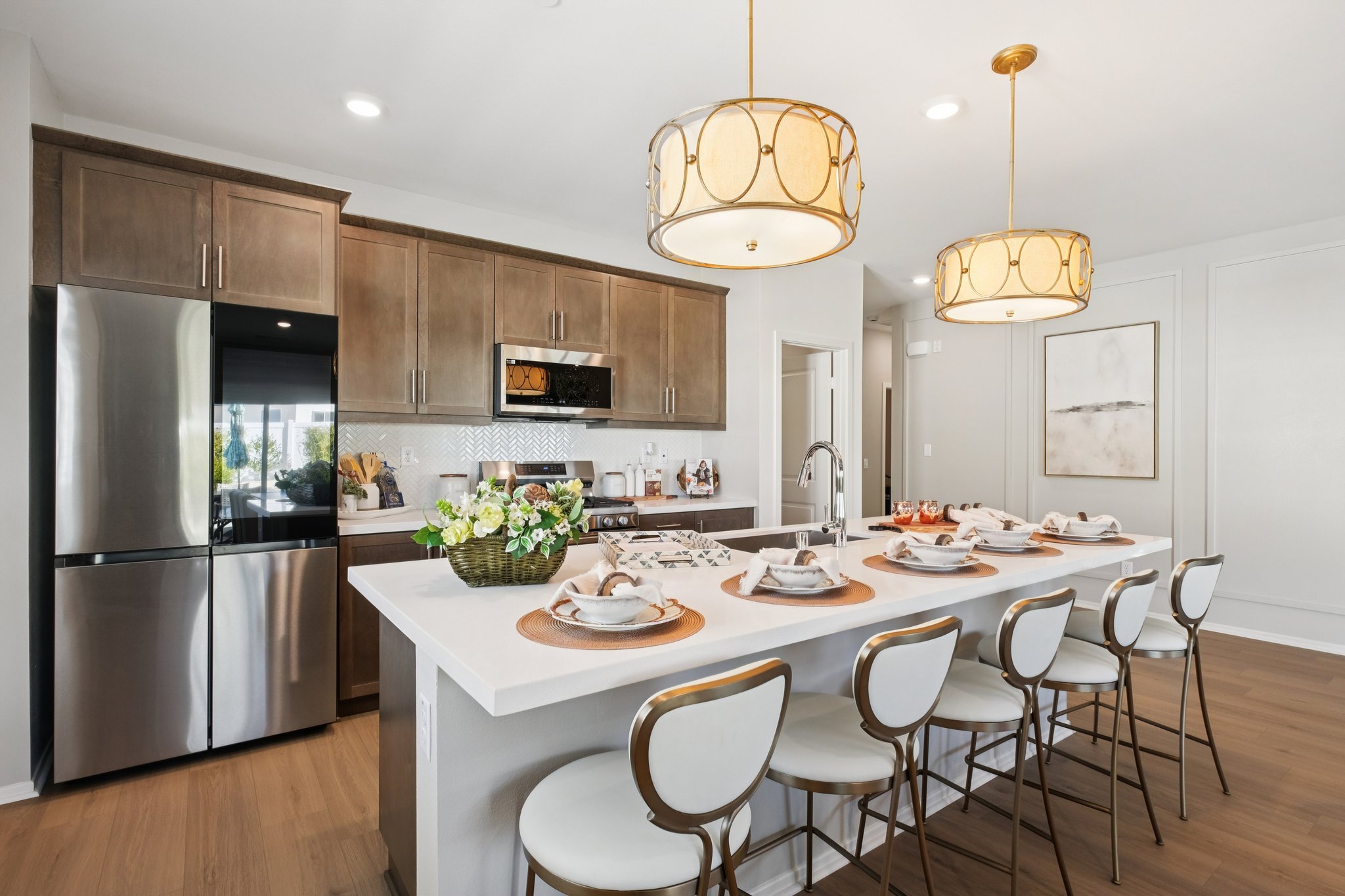 17th St E-S0212-011.jpg