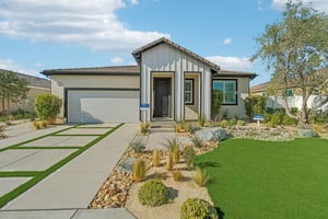 17th St E-S0212-001.jpg