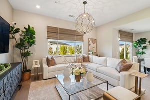 17th St E-S0212-006.jpg