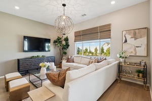 17th St E-S0212-007.jpg