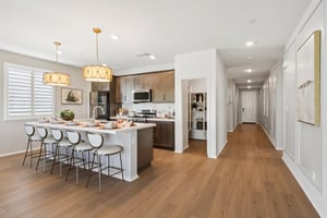 17th St E-S0212-015.jpg