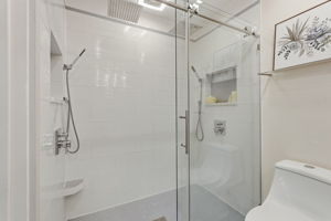  Photo 34