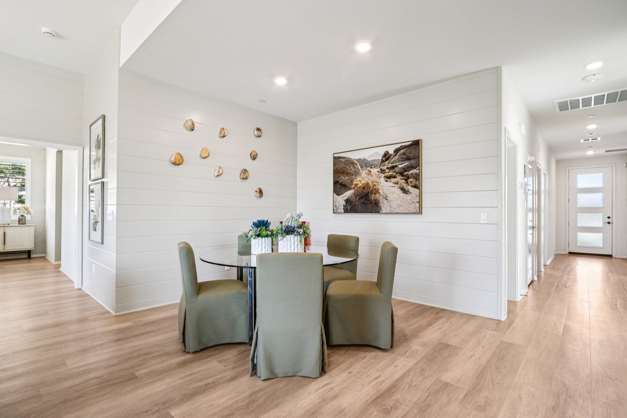 17th St E-S0212-007.jpg