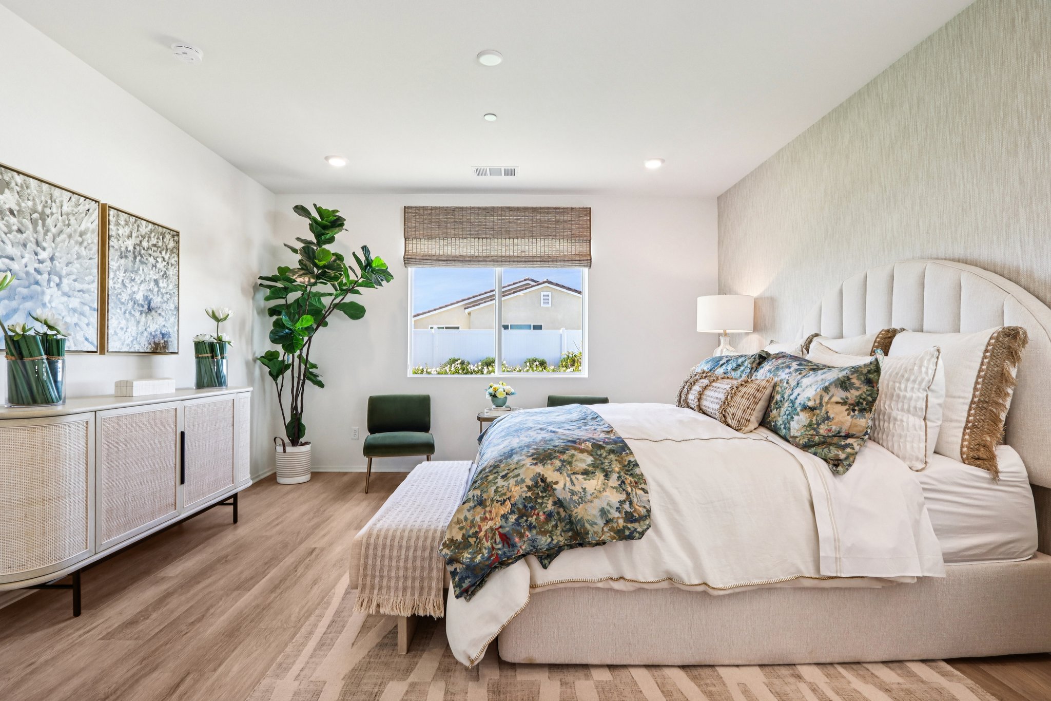 17th St E-S0212-019.jpg