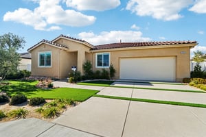 17th St E-S0212-001.jpg