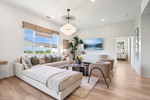 17th St E-S0212-005.jpg