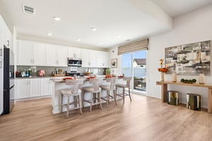 17th St E-S0212-008.jpg