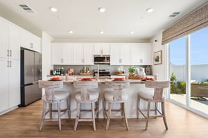 17th St E-S0212-009.jpg