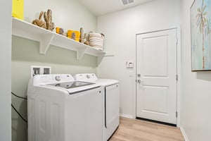 17th St E-S0212-016.jpg