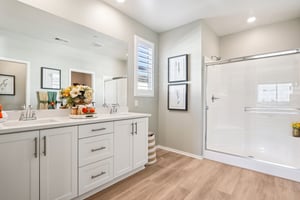 17th St E-S0212-020.jpg