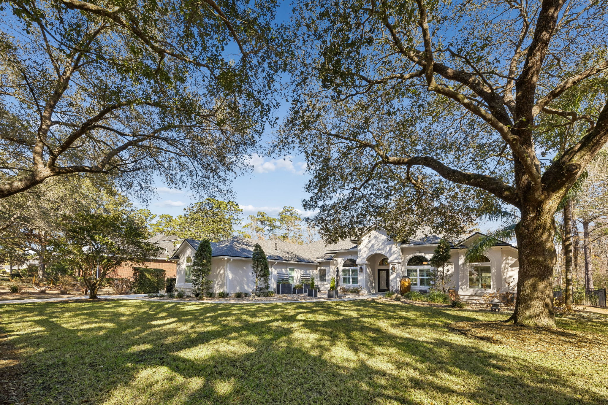 4563 SWILCAN BRIDGE LN N