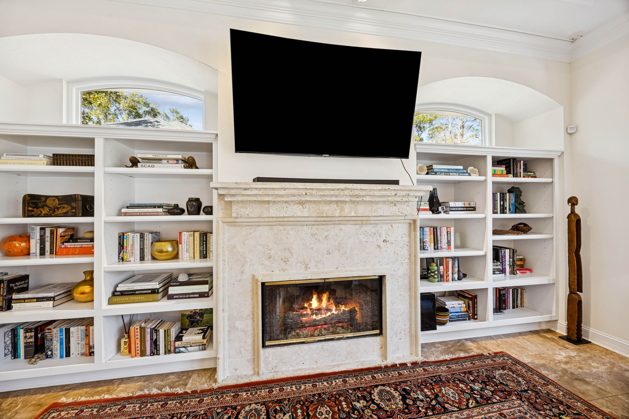 GAS FIREPLACE & BUILT INS