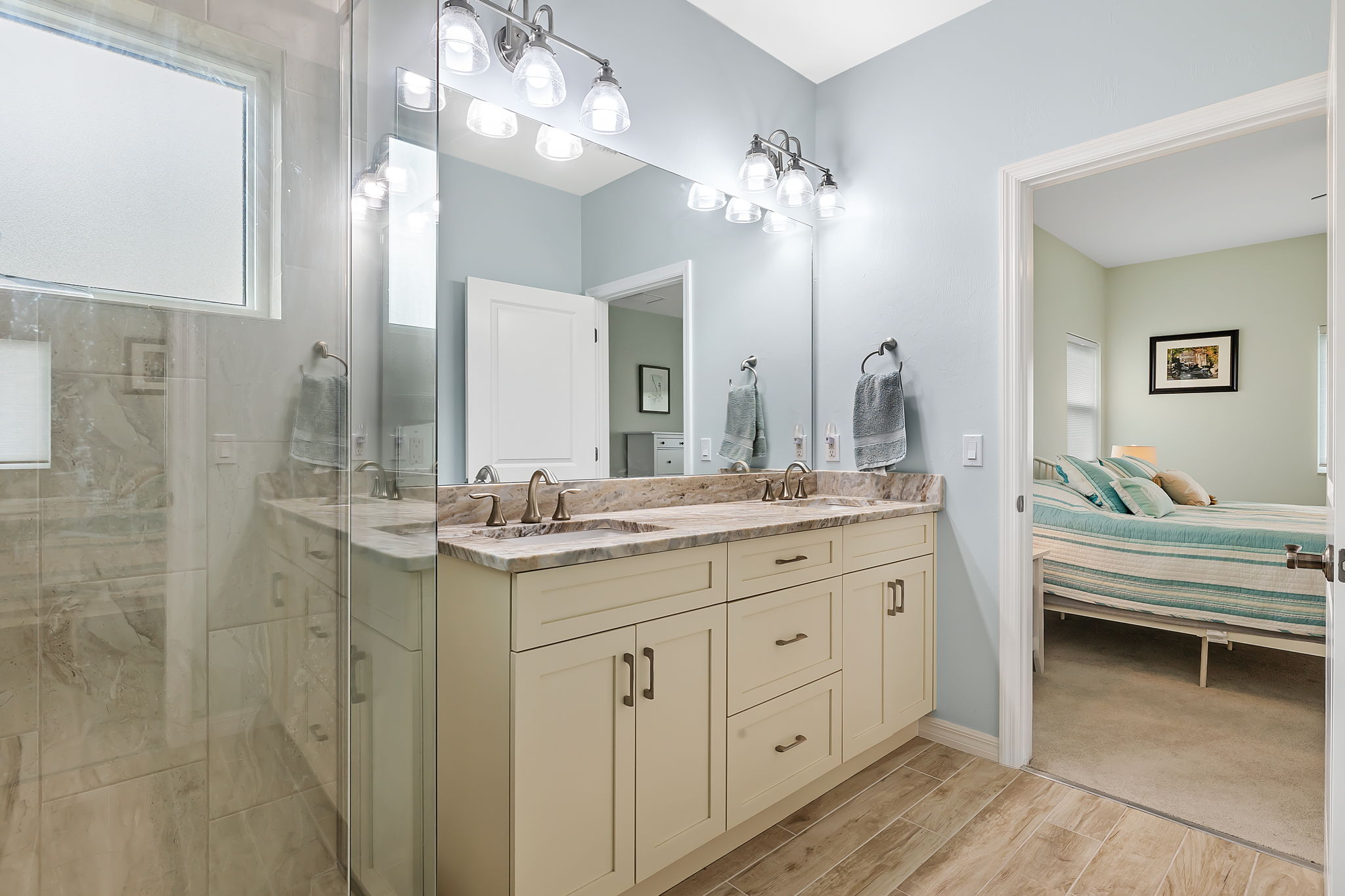 Primary Bathroom (2)