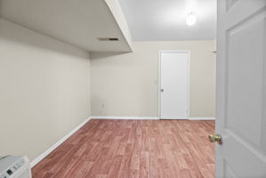 Photo 37