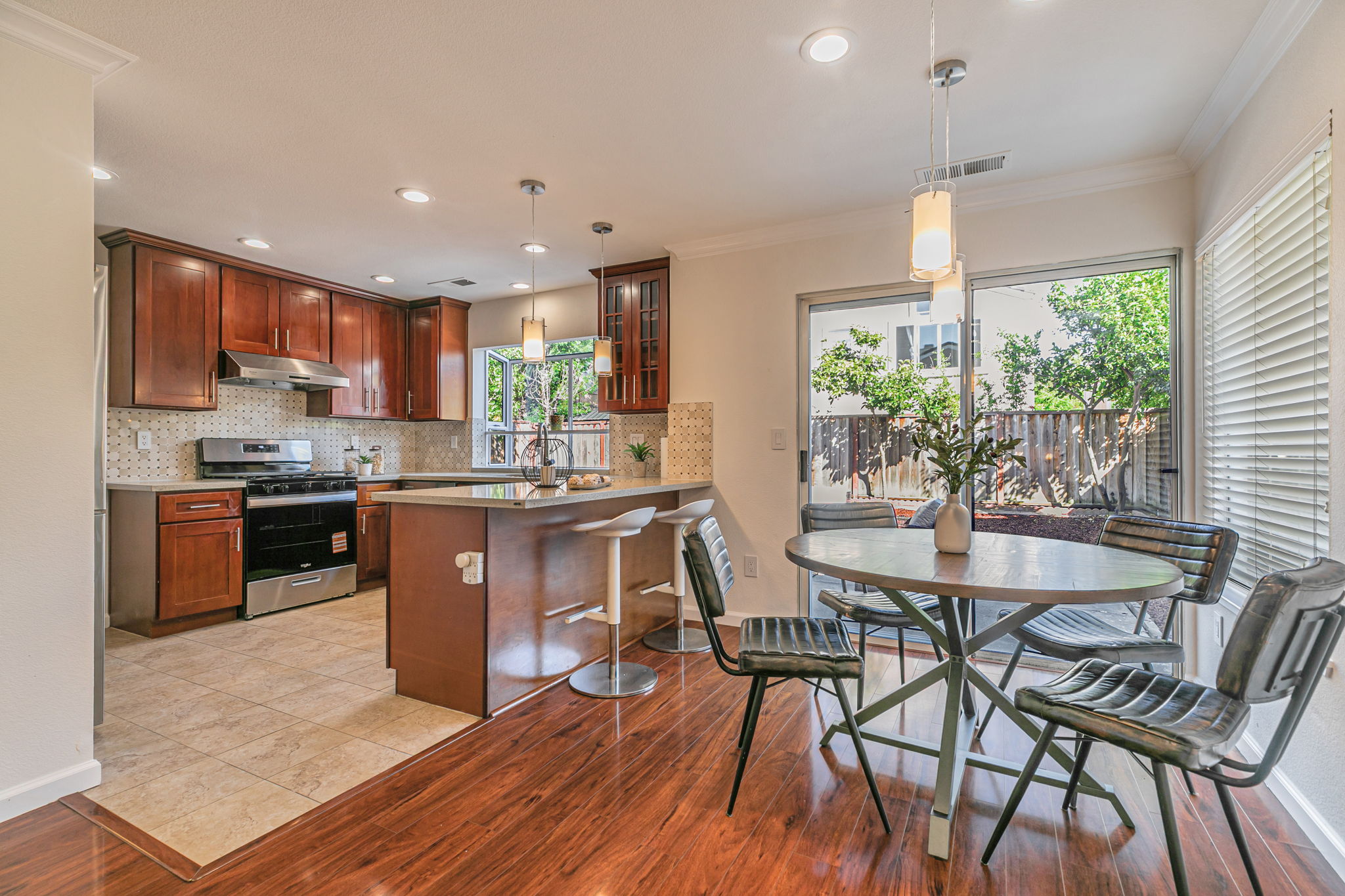 019_ 457 Calistoga Cir