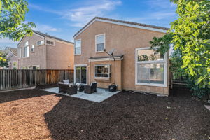 036_ 457 Calistoga Cir