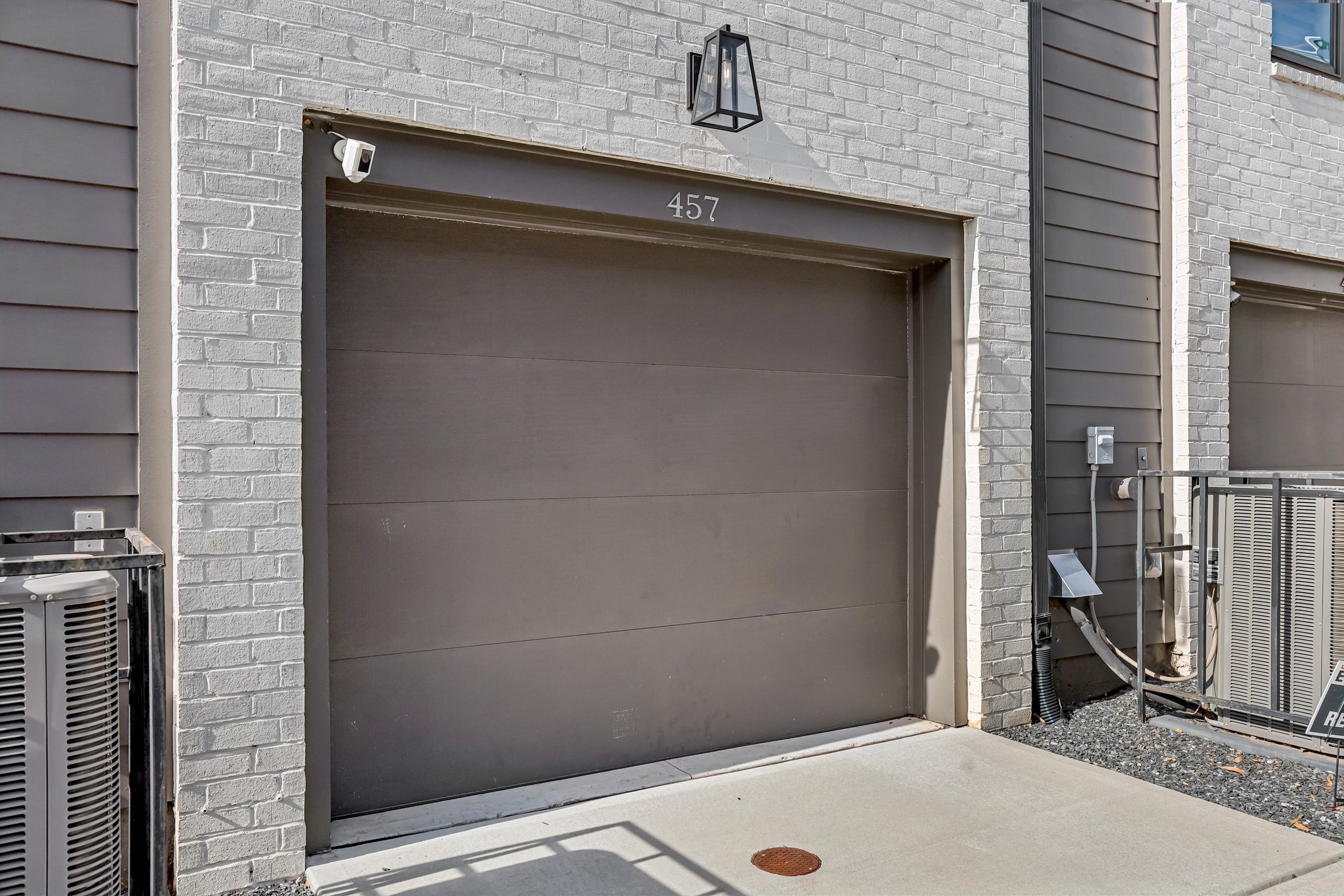 Parkway Dr NE-036.jpg