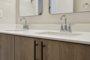 Parkway Dr NE-024.jpg