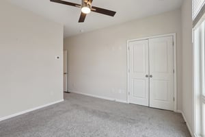 Parkway Dr NE-028.jpg