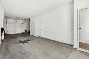 Parkway Dr NE-033.jpg