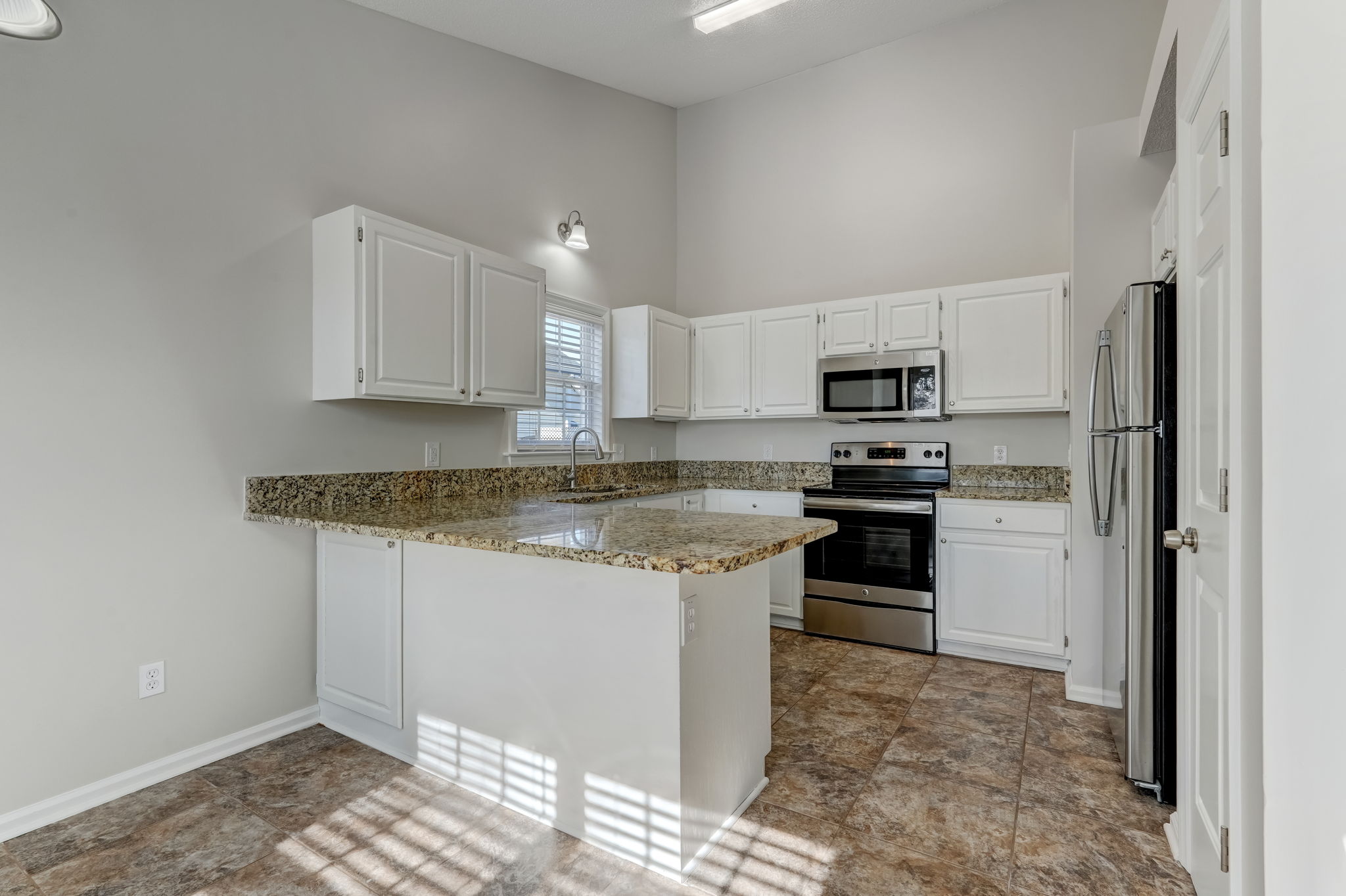 Kitchen/Breakfast Bar