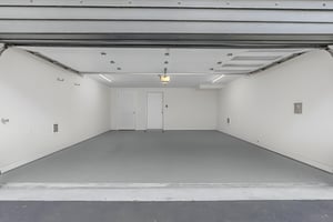 4575 Riverside Way-9 furniture removed.jpeg