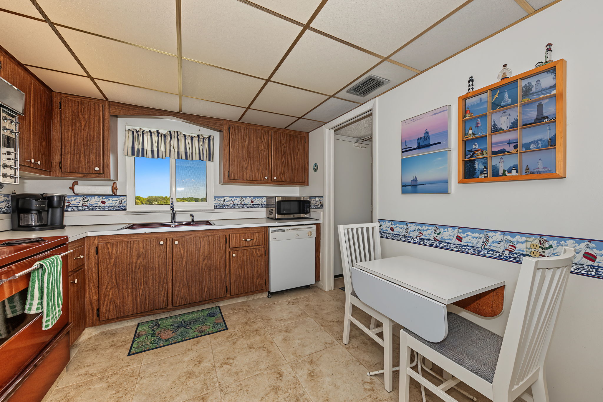 Kitchen 4