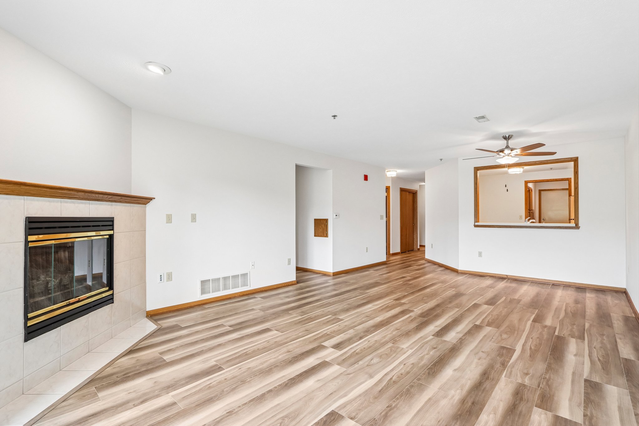 S 124th St-S0408-005.jpg