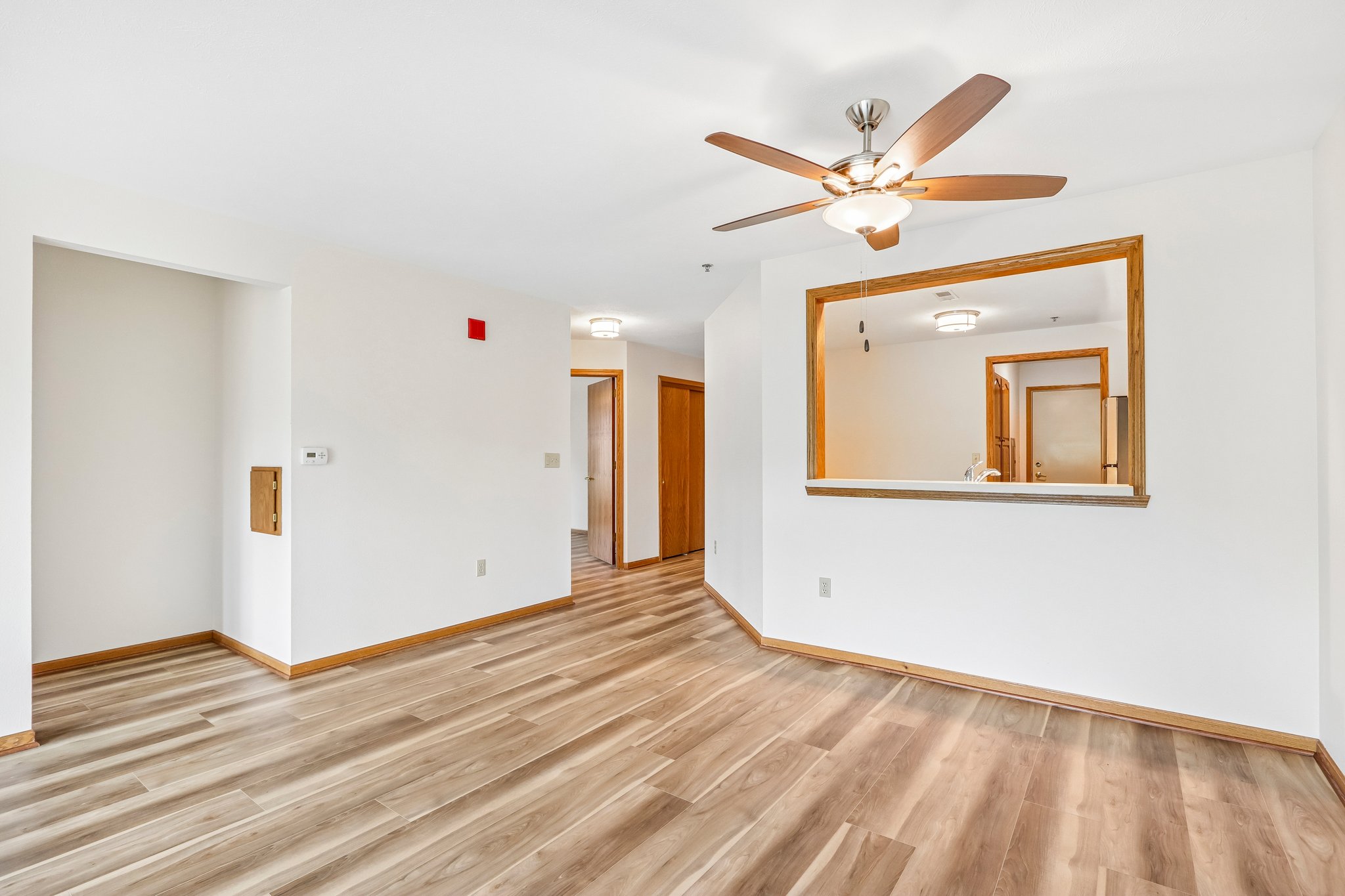 S 124th St-S0408-010.jpg