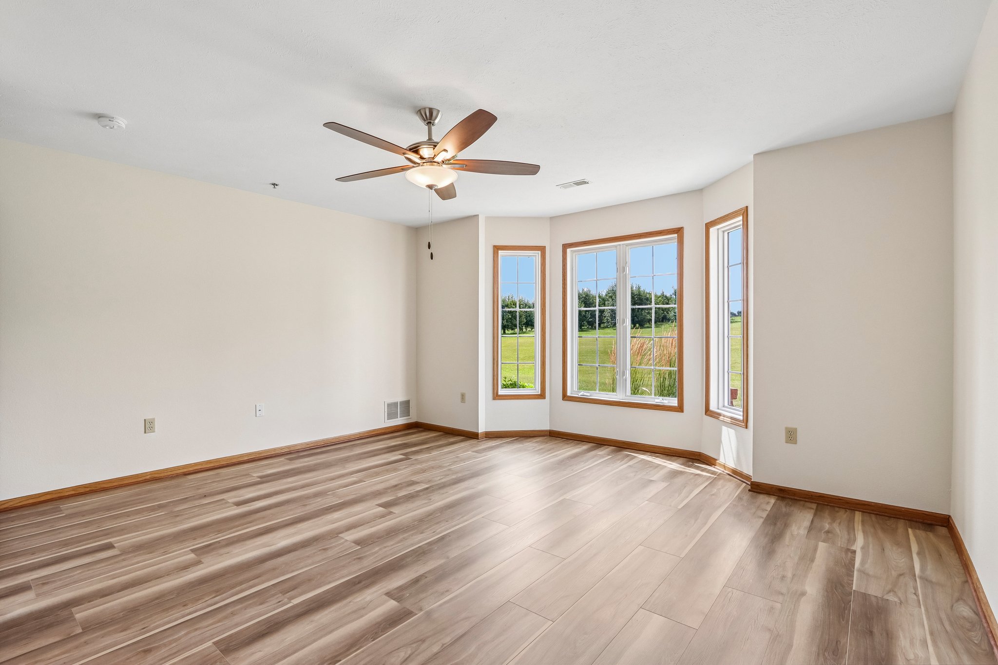 S 124th St-S0408-019.jpg