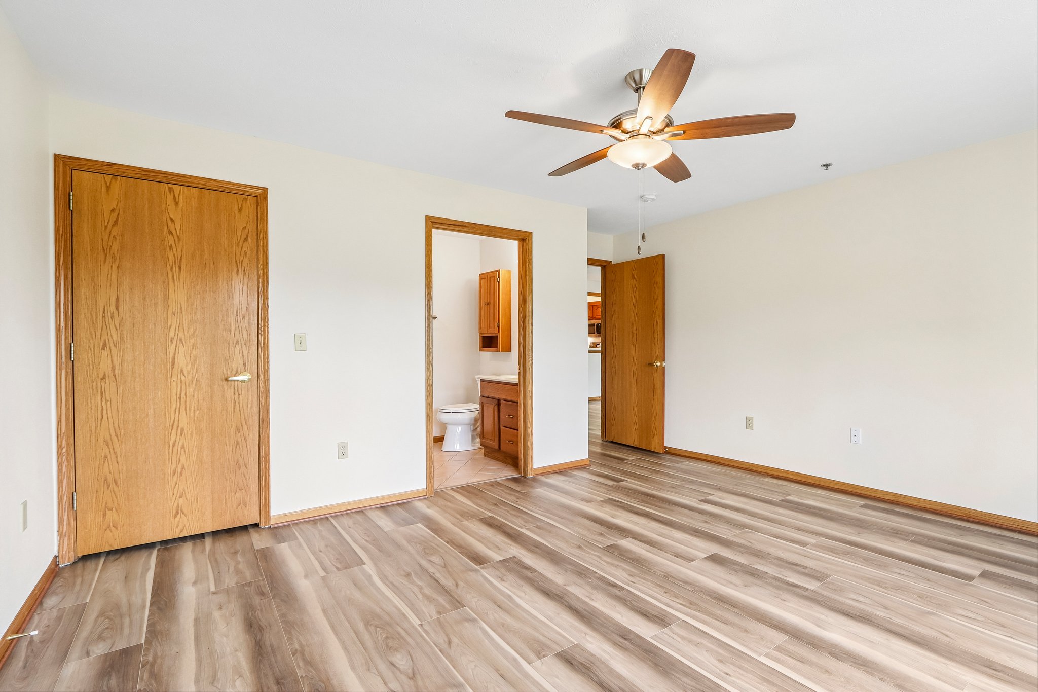 S 124th St-S0408-021.jpg