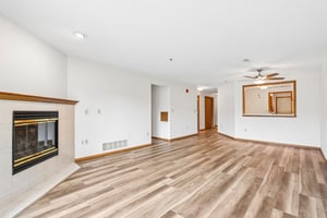 S 124th St-S0408-005.jpg