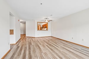 S 124th St-S0408-006.jpg