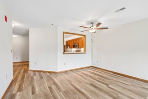 S 124th St-S0408-011.jpg