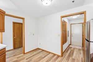 S 124th St-S0408-015.jpg