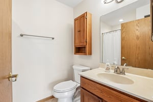 S 124th St-S0408-017.jpg