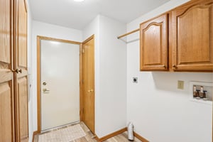 S 124th St-S0408-030.jpg