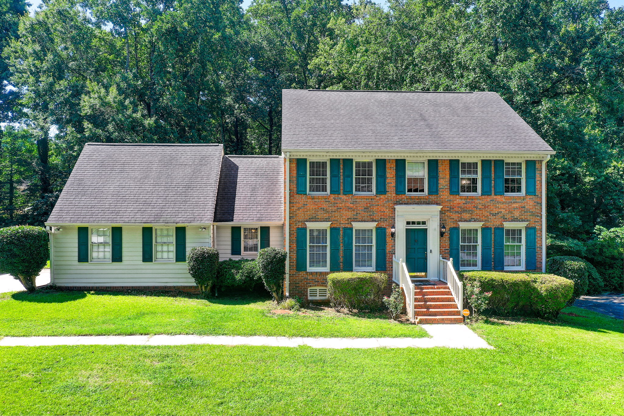 1 Aerial Ext Front