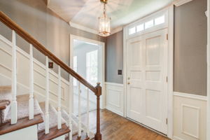4 Entryway w Formal Living Room